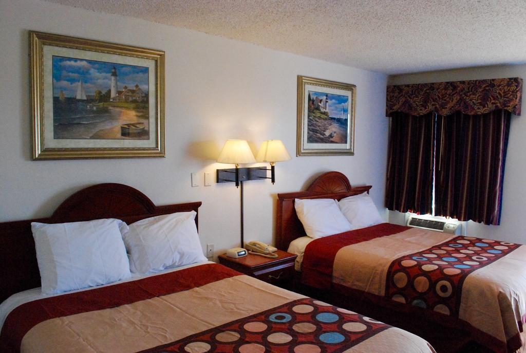 Super 8 By Wyndham Eastland Quarto foto
