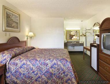 Super 8 By Wyndham Eastland Quarto foto